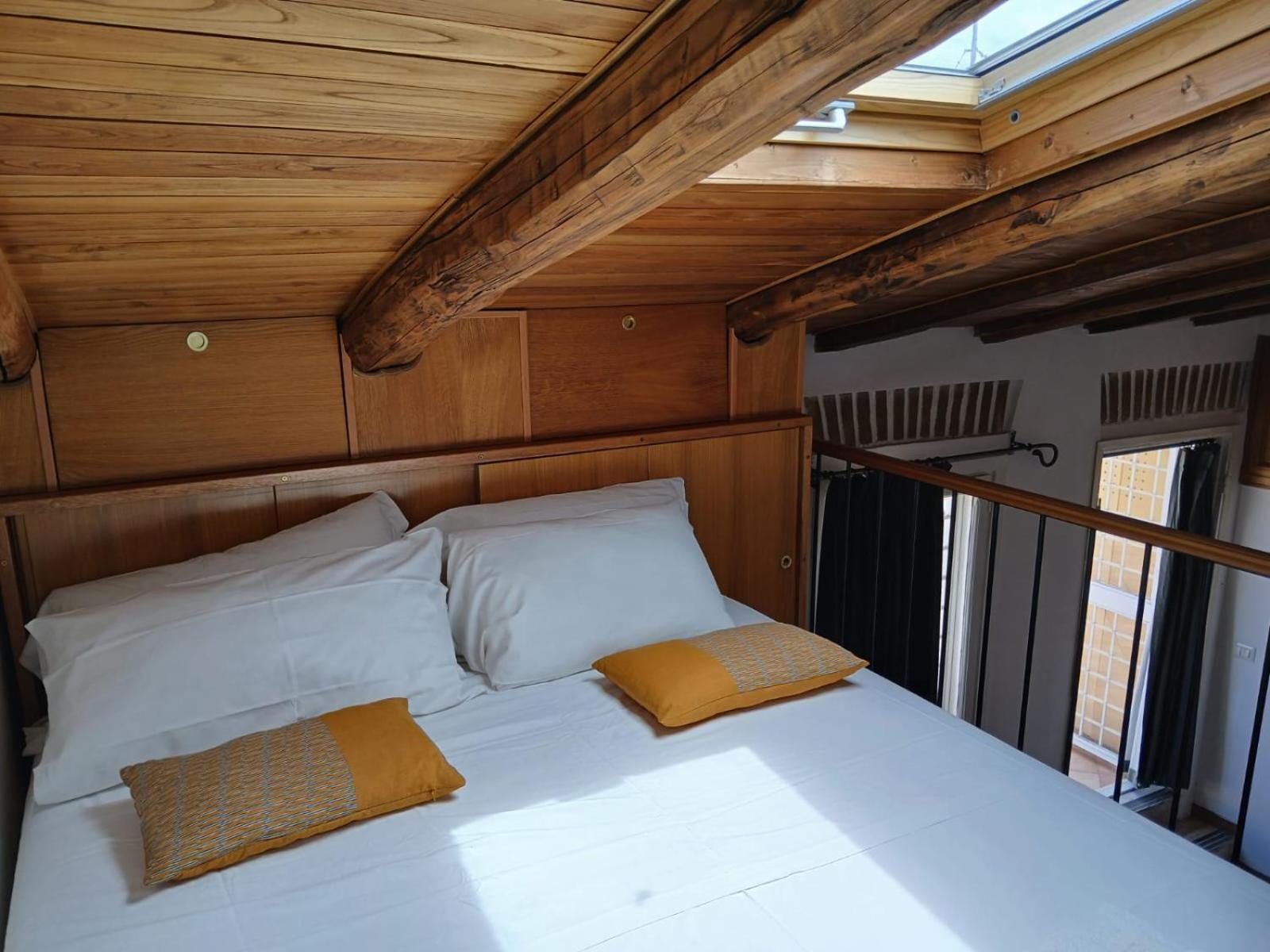 Attico Con Terrazza Santa Cecilia Lägenhet Rom Exteriör bild